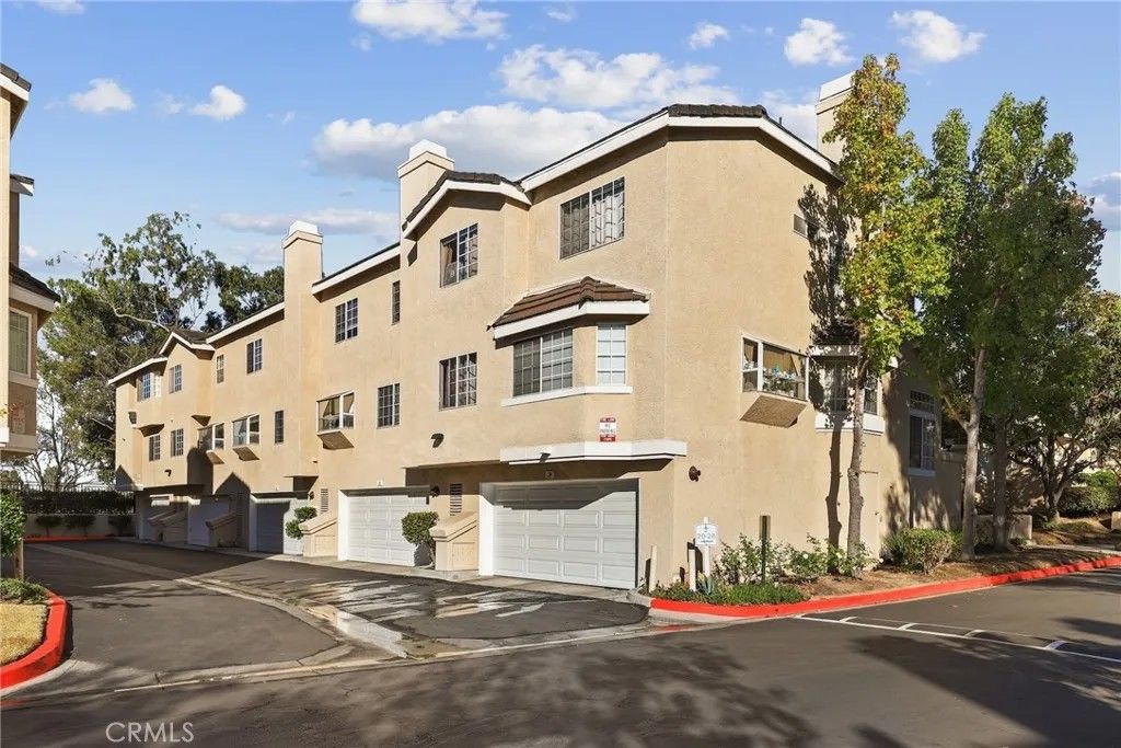 Photo of 2300 Maple Avenue #26, Torrance, CA 90503 (MLS # SB25249057)