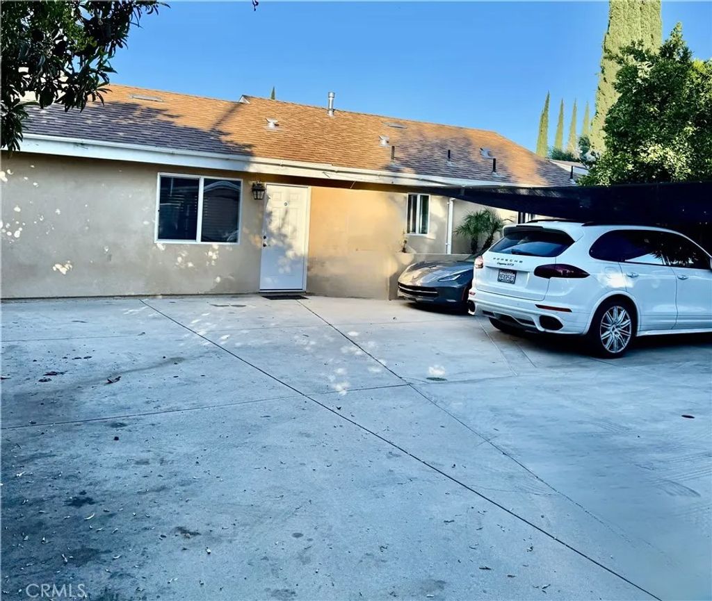 Photo of 7339 De Soto Ave, Canoga Park, CA 91304 (MLS # SR25249283)
