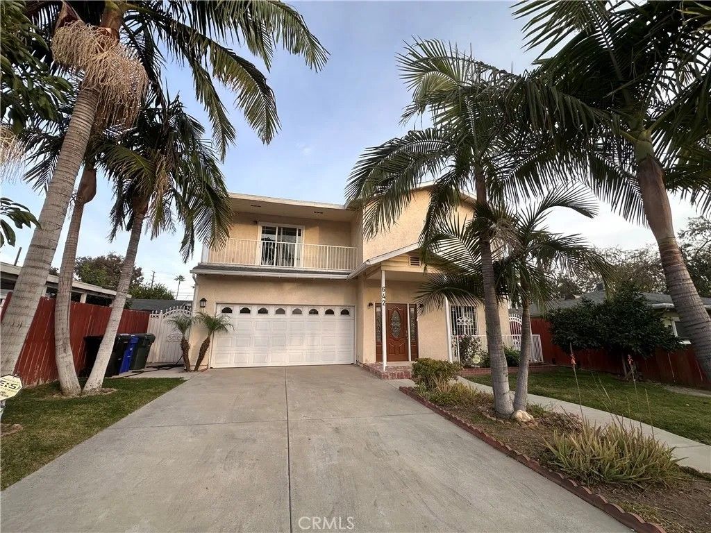 Photo of 642 N 6th Ave, Upland, CA 91786 (MLS # GD25280727)