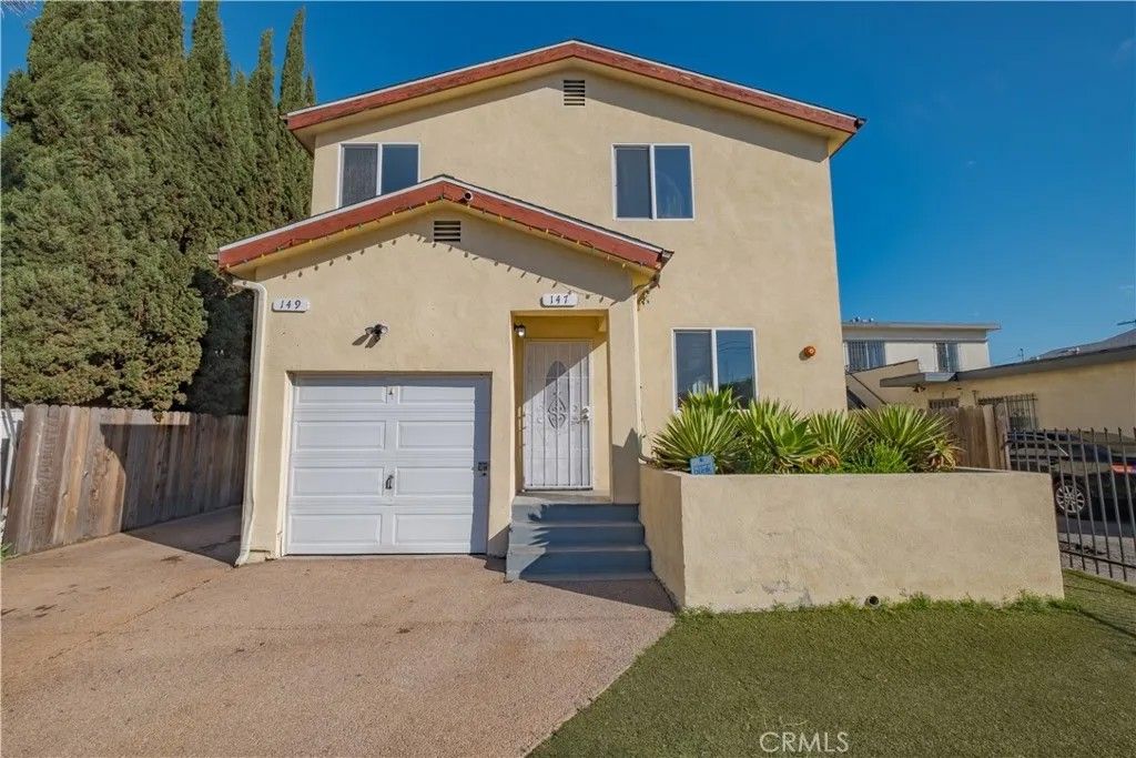 Photo of 149 W Colden Avenue, Los Angeles, CA 90003 (MLS # DW26050517)