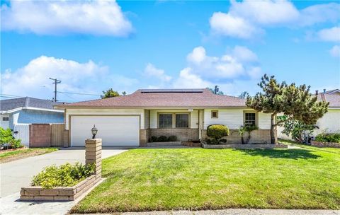 Photo of 6330 Knight Avenue, Long Beach, CA 90805 (MLS # PW26081602)