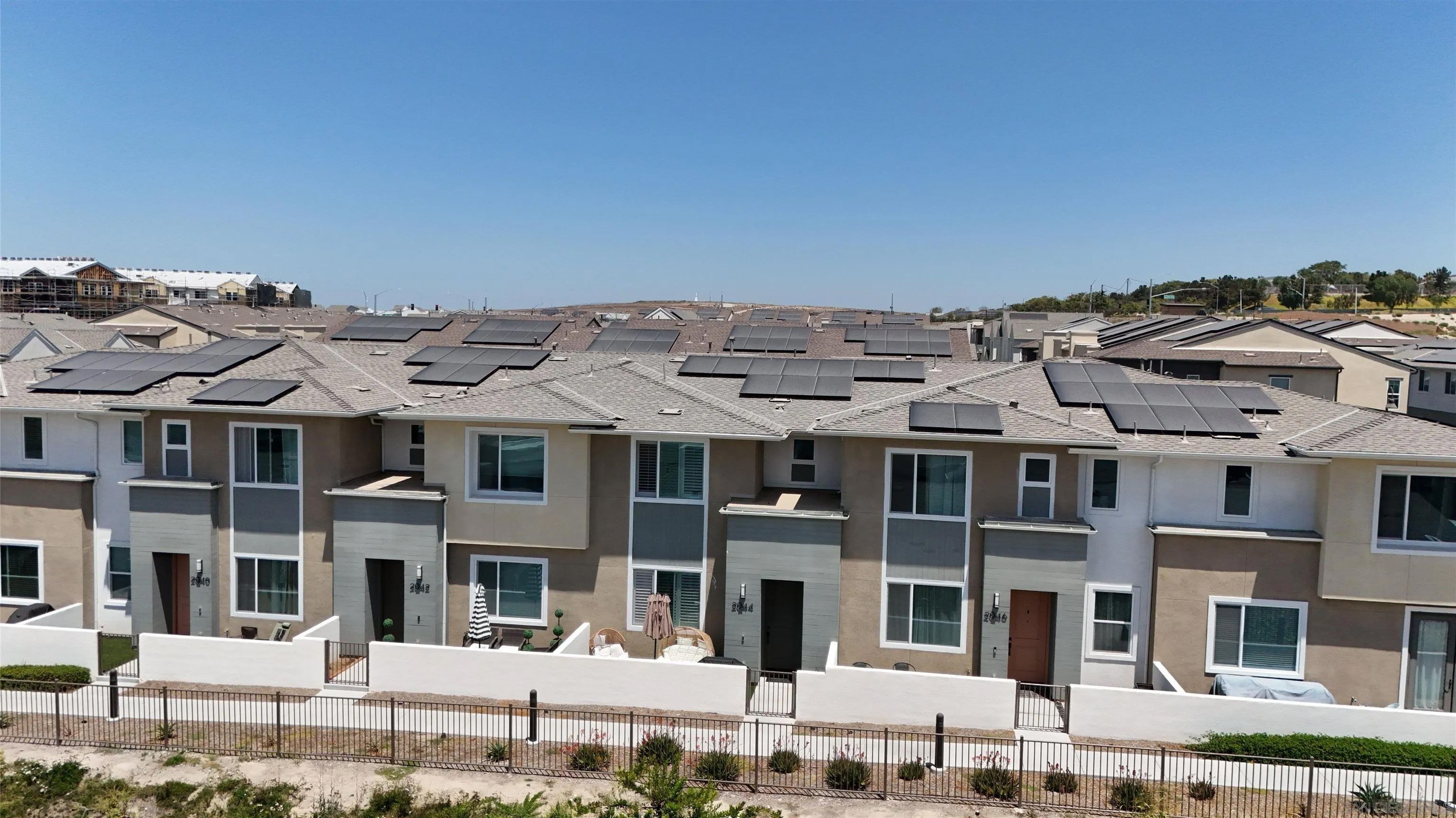 2044 BLUESTONE CIR.