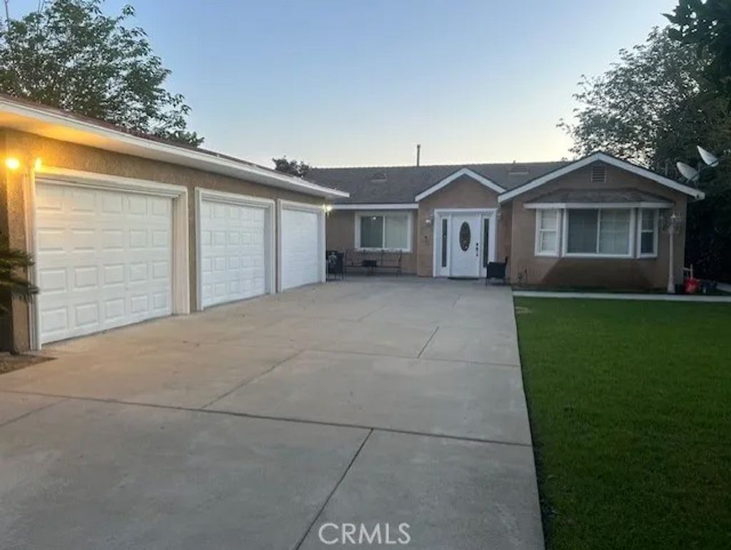 Photo of 12023 Hemlock Street, El Monte, CA 91732 (MLS # CV26079939)