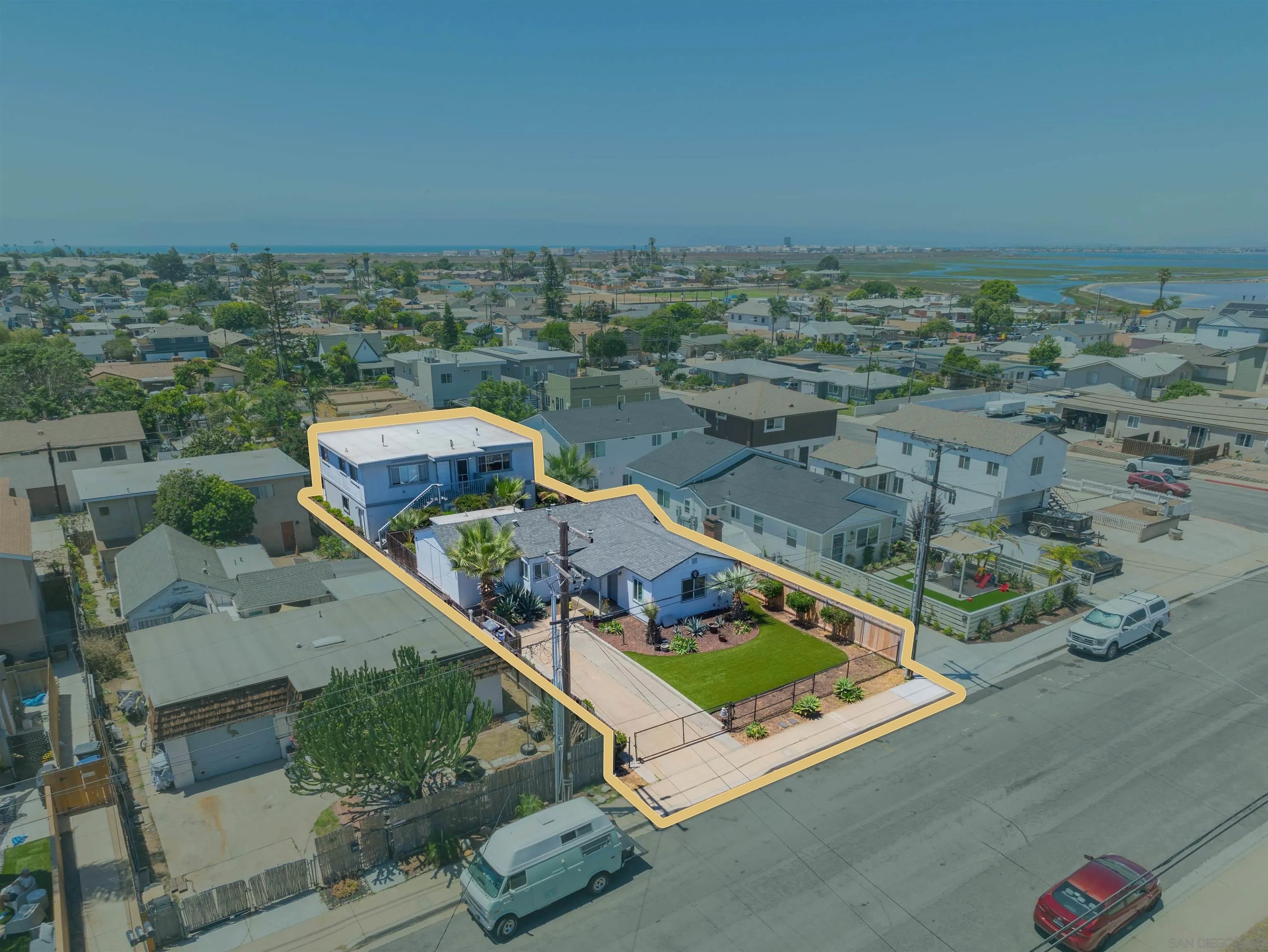 562-564 11Th St