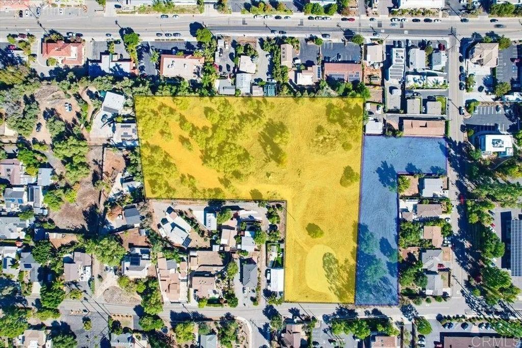 Photo of 502 E Elder St, Fallbrook, CA 92028 (MLS # NDP2510072)