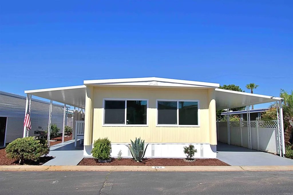 8301 Mission Gorge 263