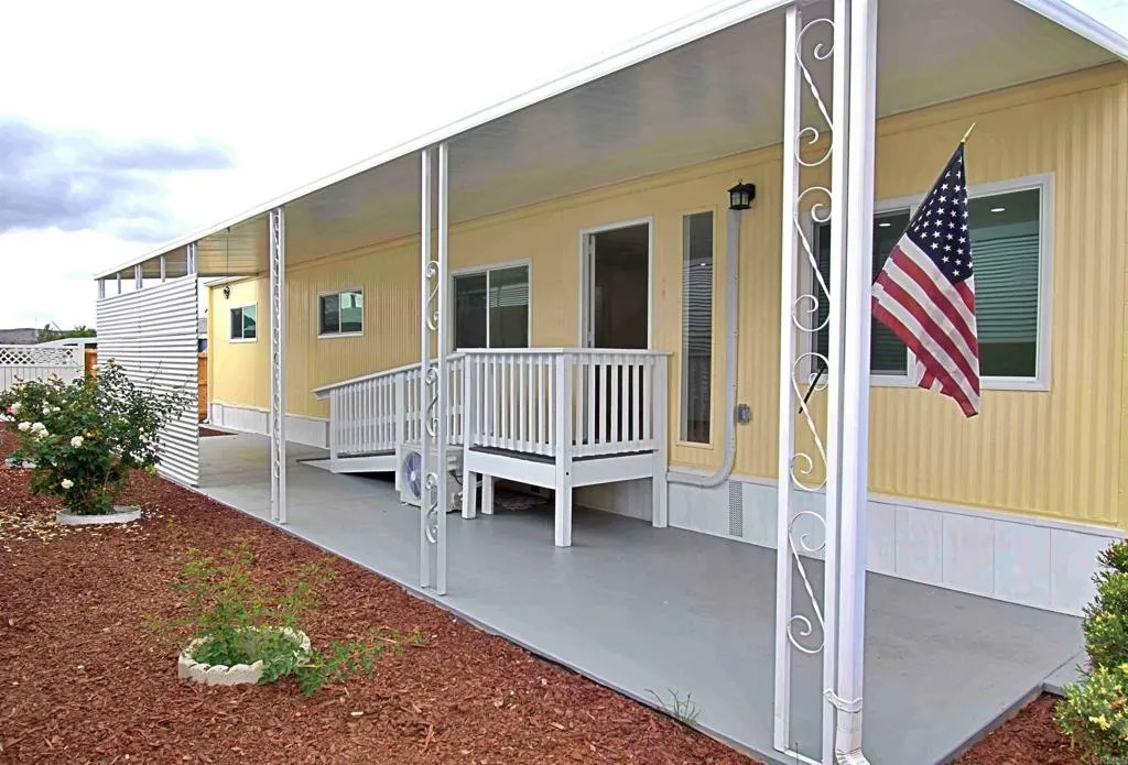 8301 Mission Gorge 263