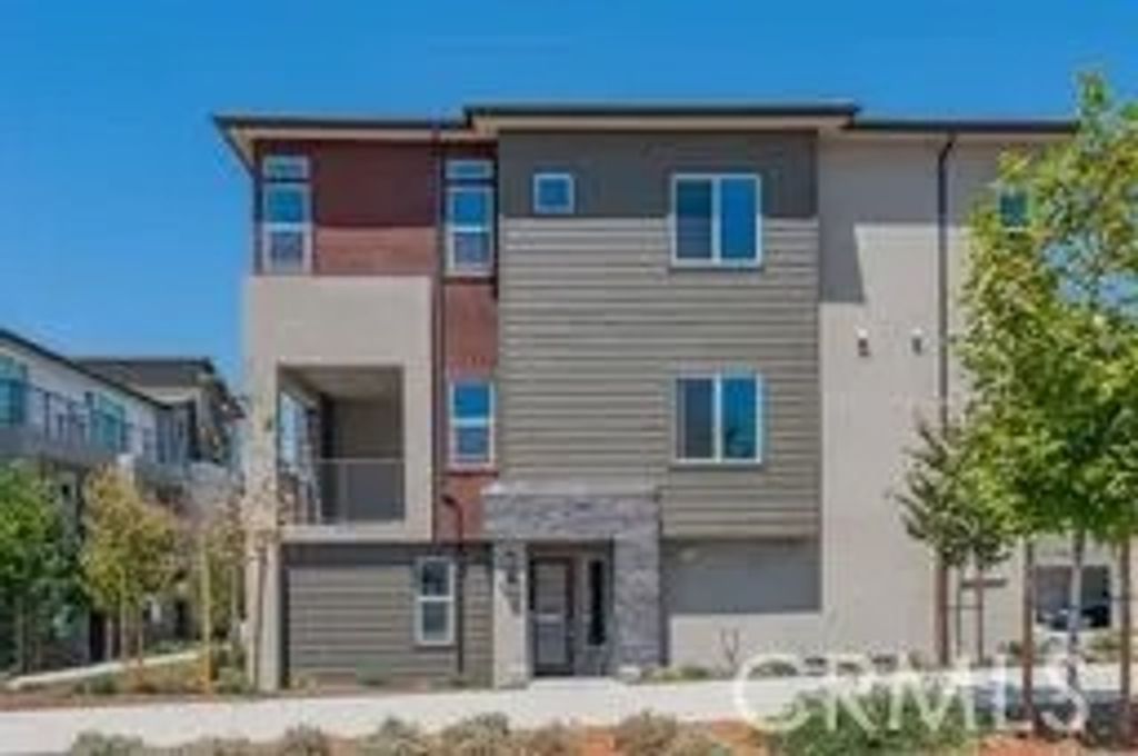 Photo of 281 Lynx, Irvine, CA 92618 (MLS # OC26050408)