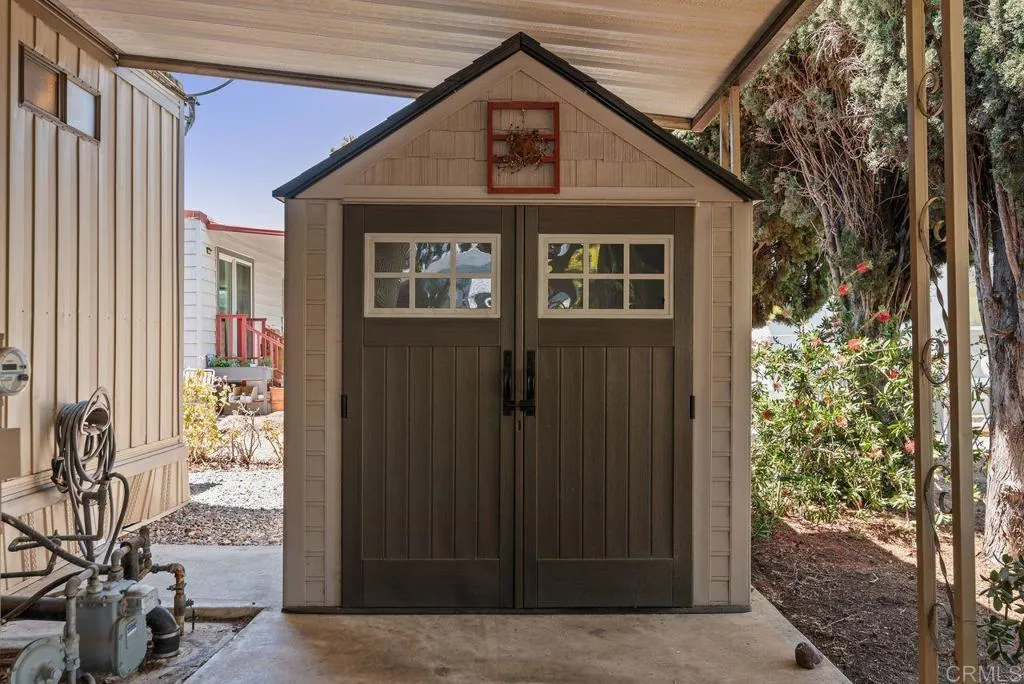 2300 E Valley 235