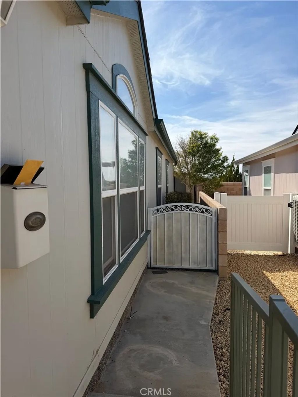 Photo of 22241 Nisqually Rd #31, Apple Valley, CA 92308 (MLS # DW26067092)