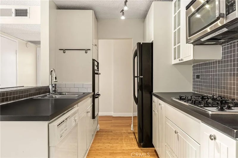 421 S La Fayette Park 406