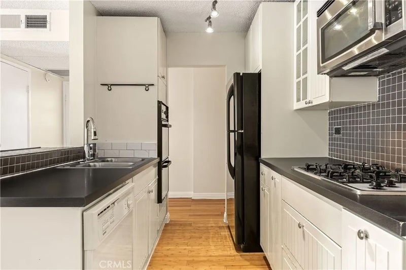 421 S La Fayette Park 406