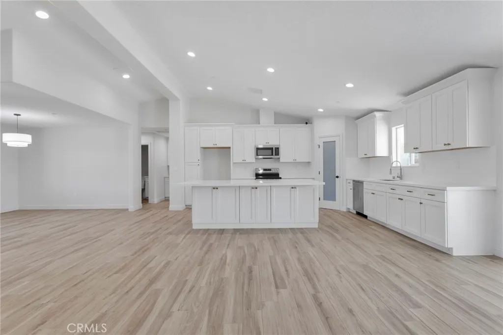 9432 Wasco