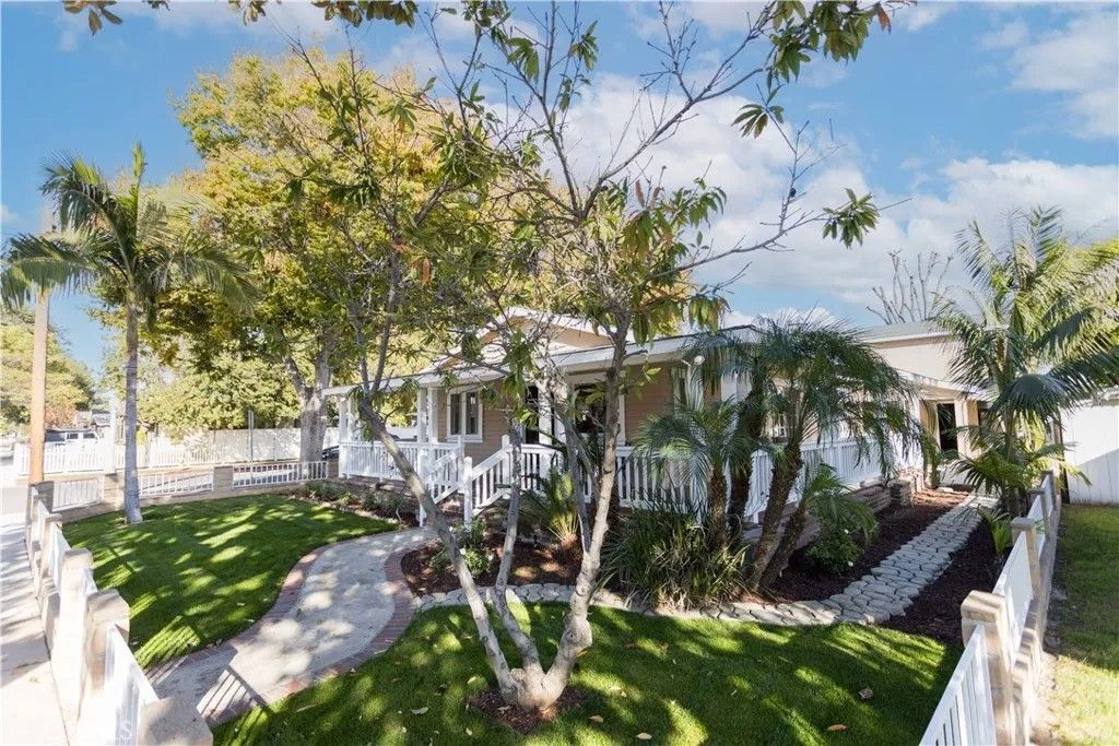 Photo of 152 N Princeton Avenue, Fullerton, CA 92831 (MLS # PW25270644)