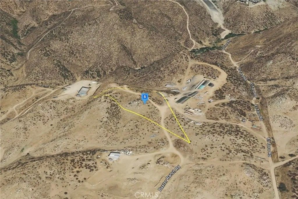 Photo of 24800 Baxter Ranch, Lake Elsinore, CA 92532 (MLS # AR26033229)