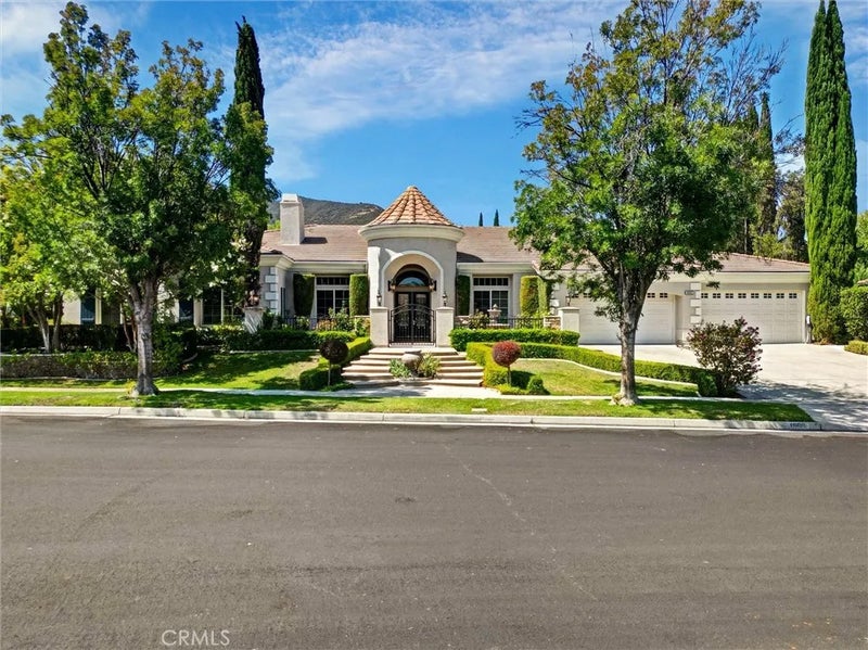 1660 Alamitos