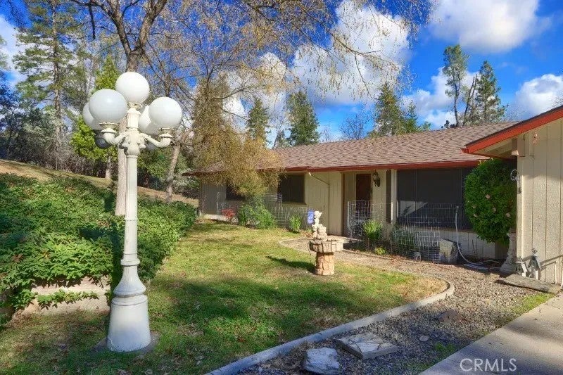 5909 Evergreen