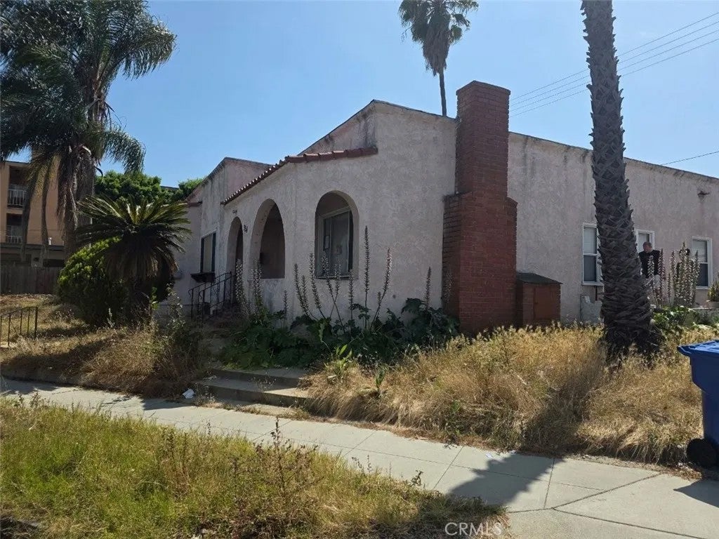 Photo of 354 E Carson, Long Beach, CA 90807 (MLS # OC26096094)