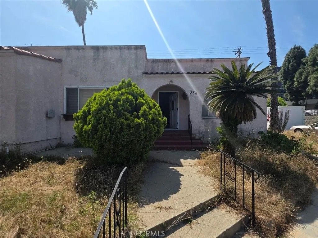 Photo of 354 E Carson, Long Beach, CA 90807 (MLS # OC26096094)