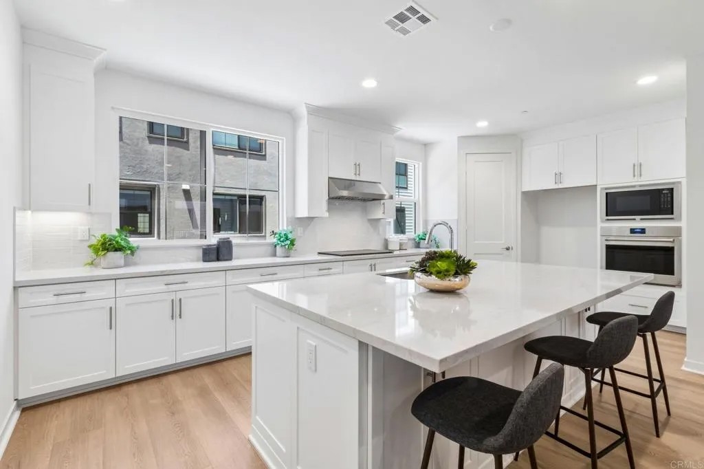 2548 Elderberry Lane