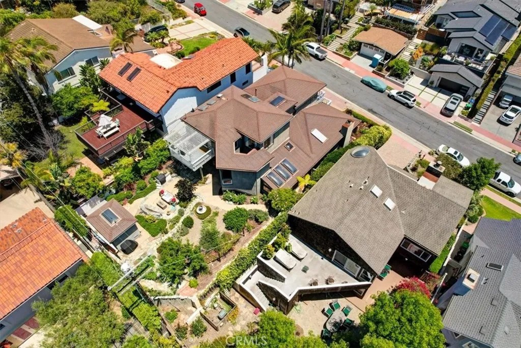 210 W Avenida Gaviota
