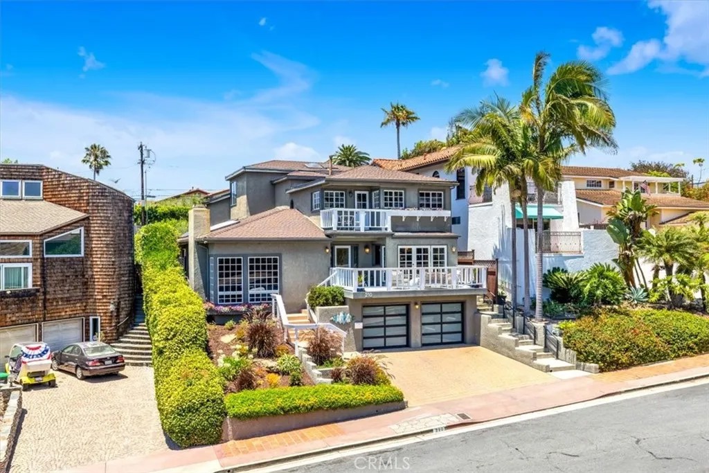 210 W Avenida Gaviota