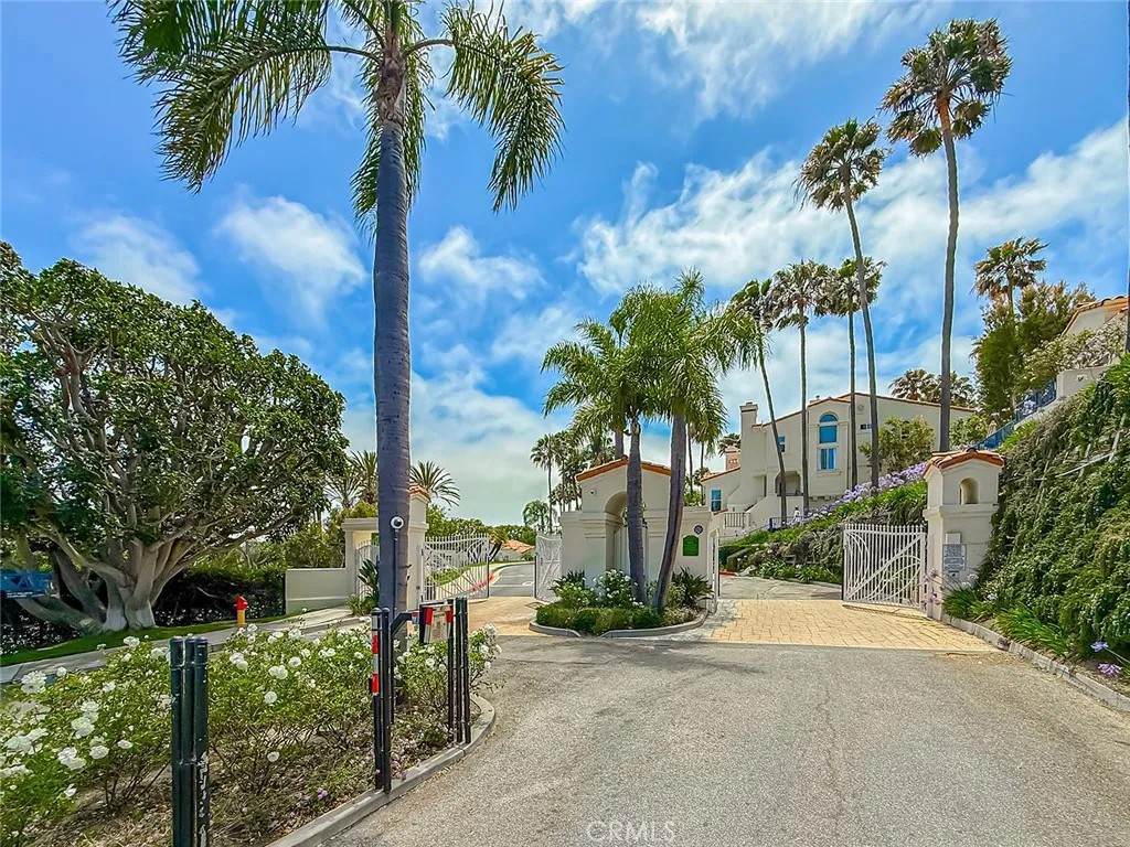 6451 Zuma View 115
