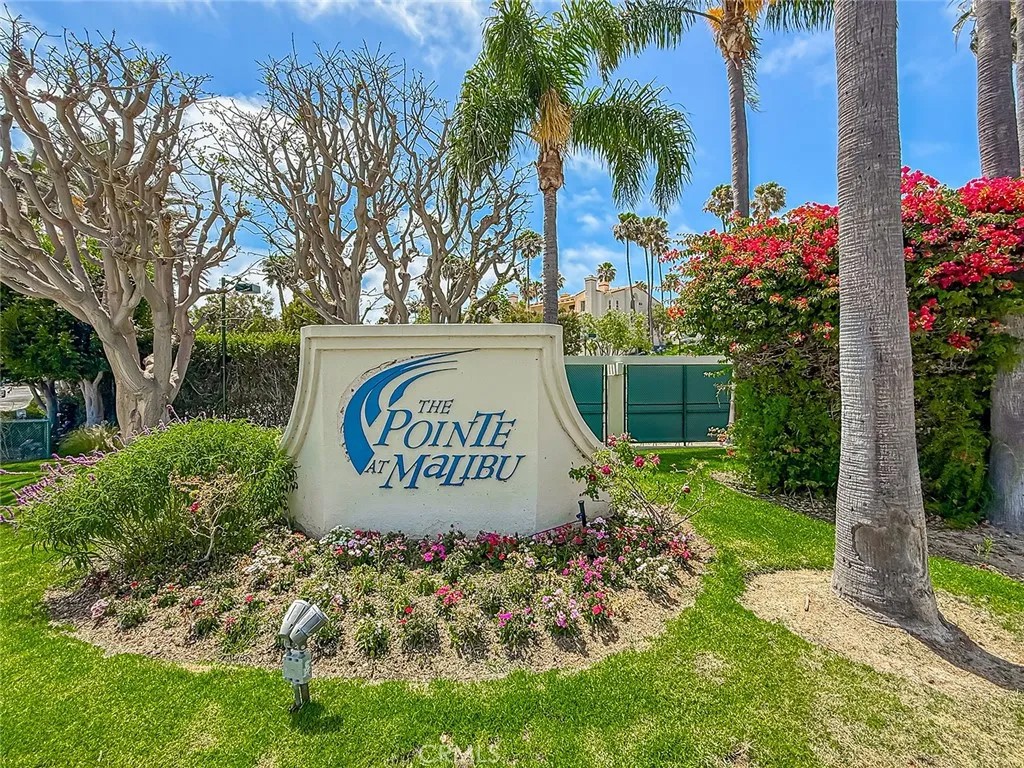 6451 Zuma View 115