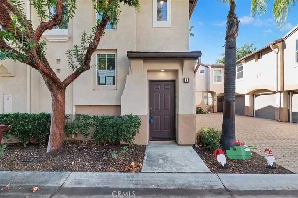 Photo of 30345 Buccaneer Ln #A, Murrieta, CA 92563 (MLS # SW25281478)