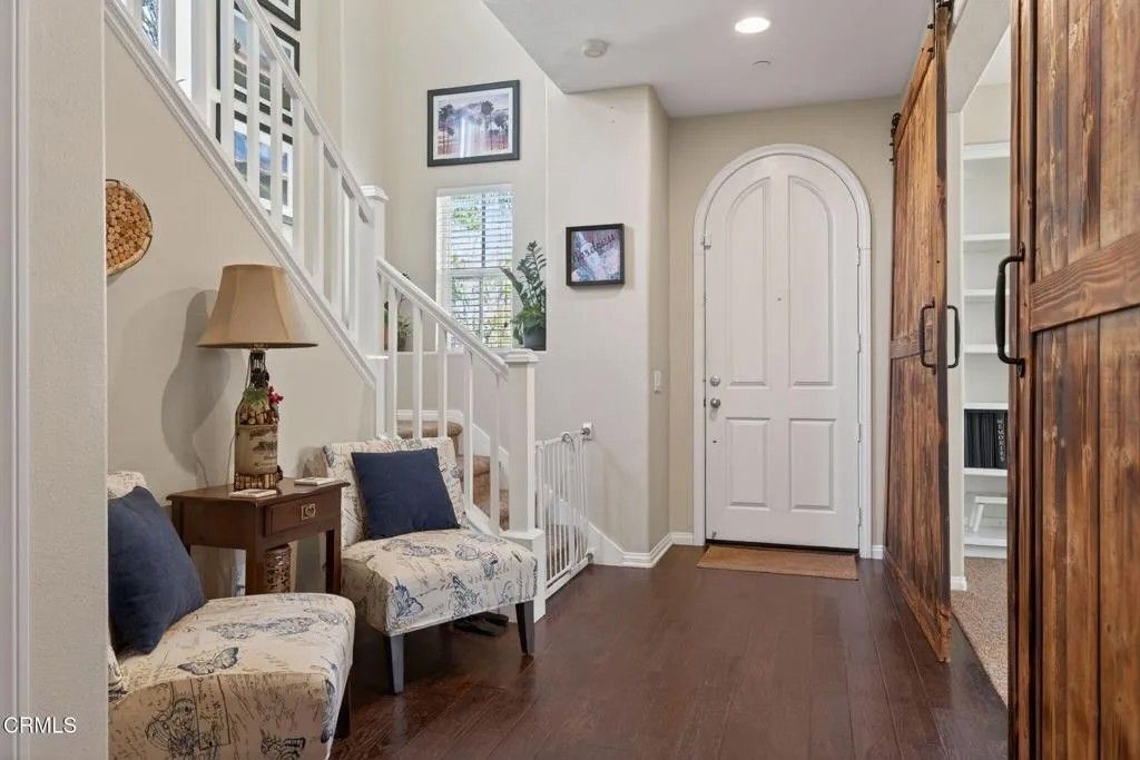 Photo of 615 Boston Avenue, Ventura, CA 93004 (MLS # V1-35372)