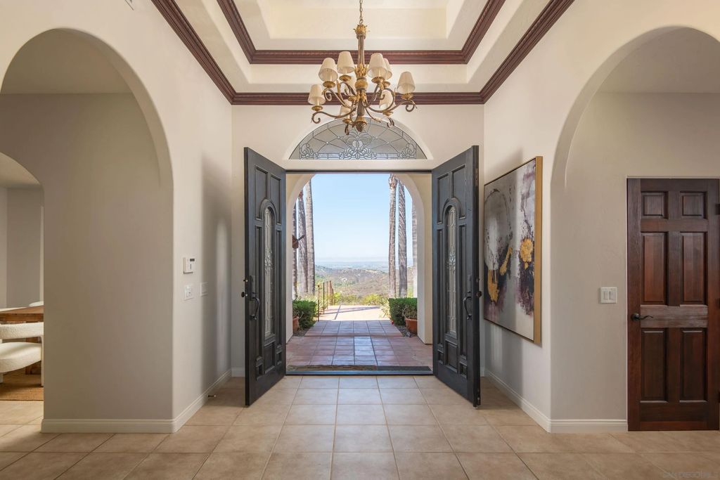 Photo of 30343 Calle La Reina, Bonsall, CA 92003 (MLS # 250036905)