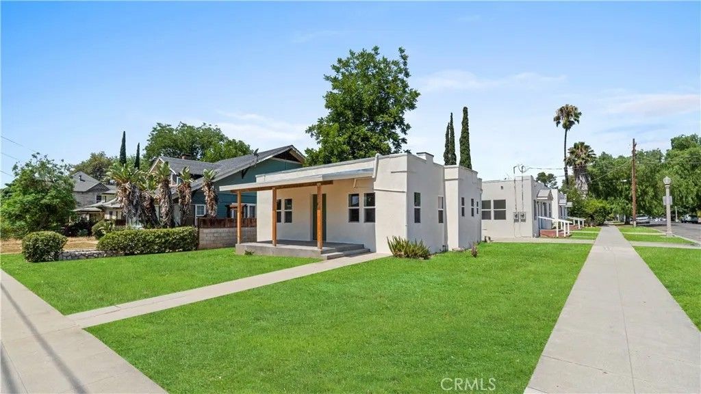 Photo of 3309 Locust Street, Riverside, CA 92501 (MLS # CV26031322)