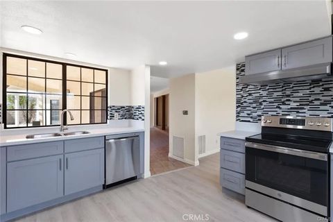 Tiny photo for 3150 Julcrest Road, Yucca Valley, CA 92284 (MLS # PW25244012)