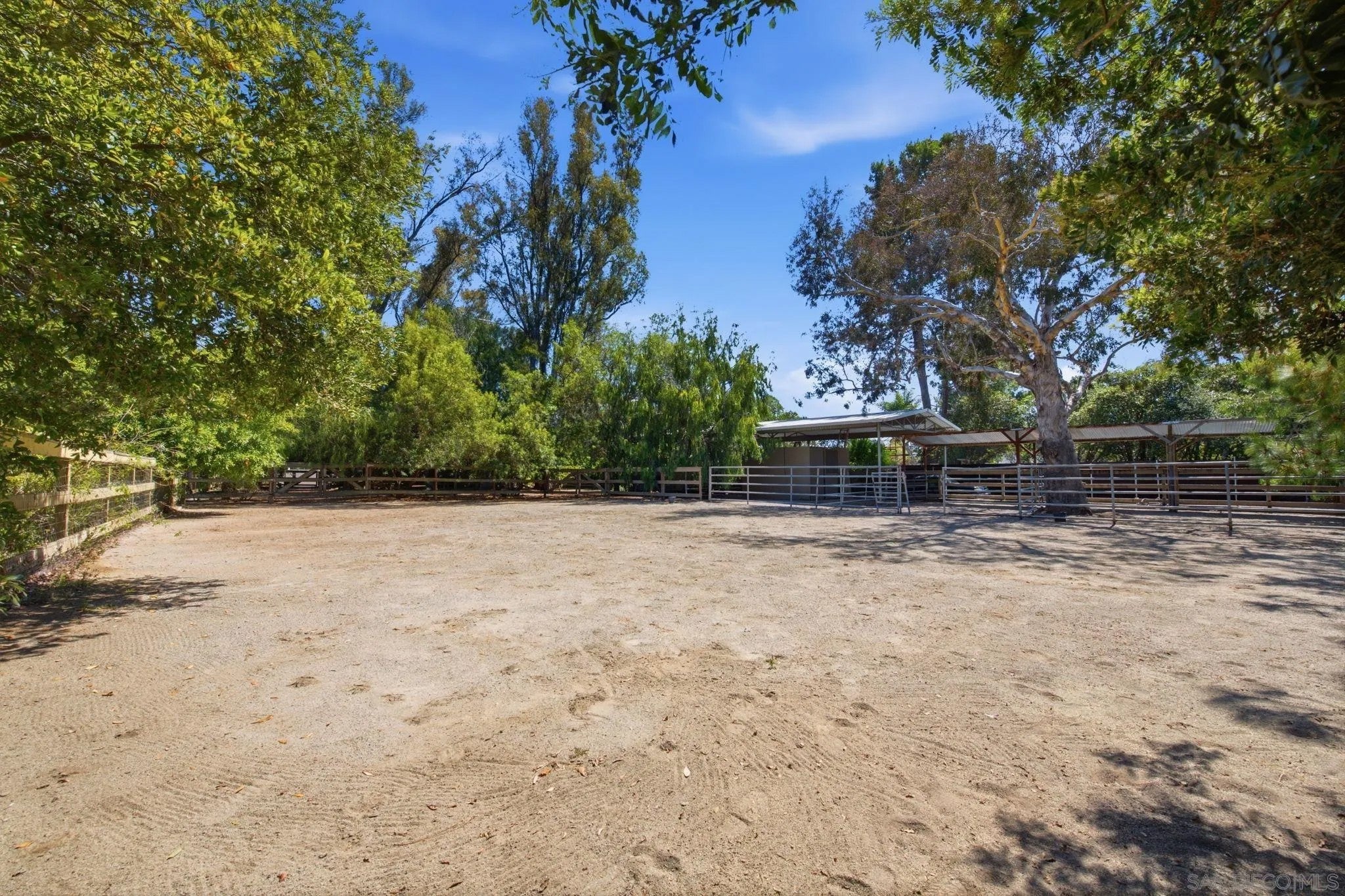 13327 Calle Colina