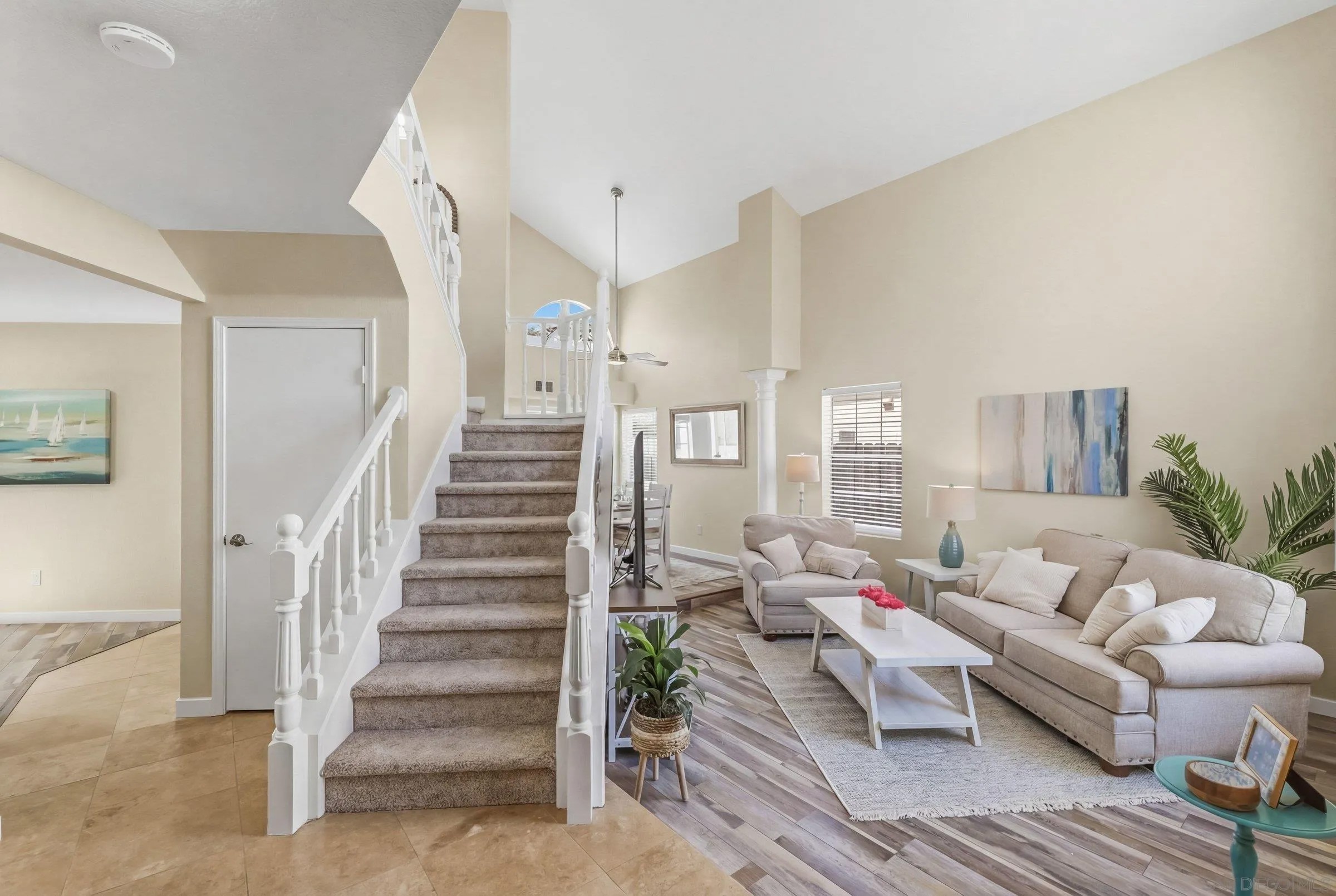 1772 Avenida Segovia