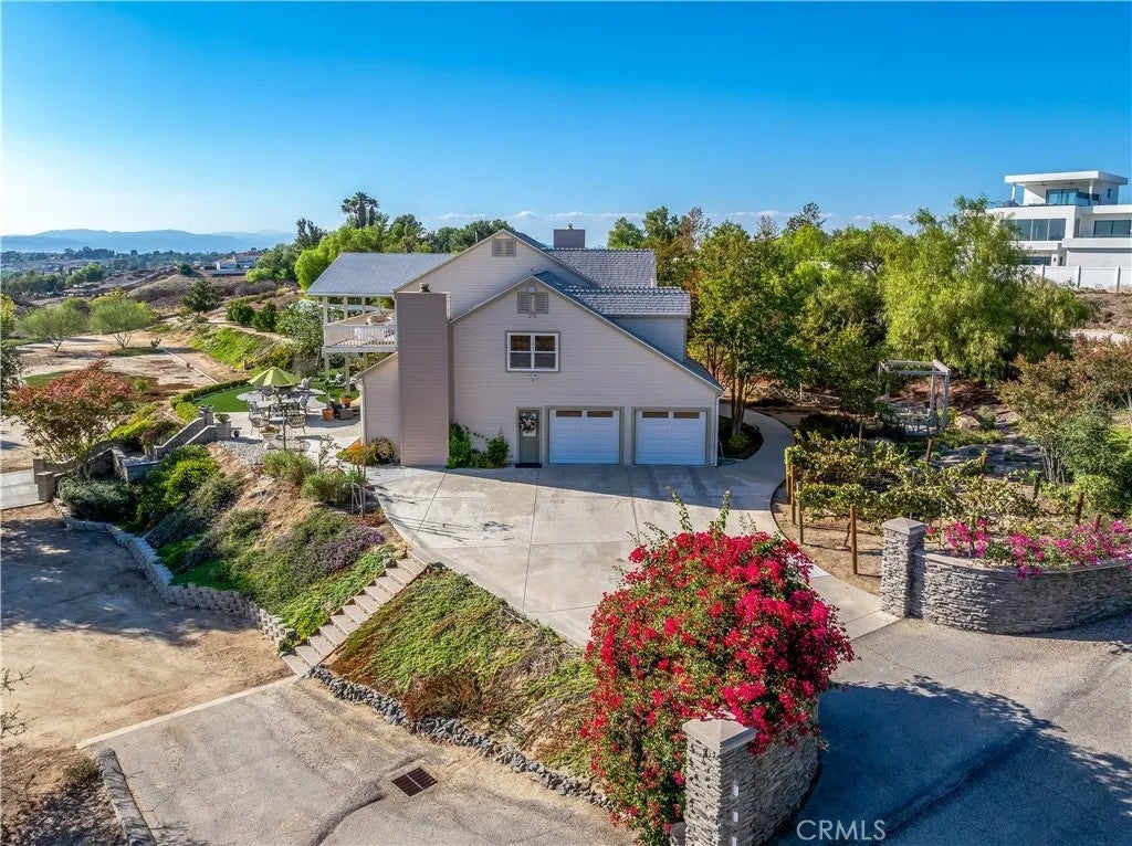 41999 Altanos Road