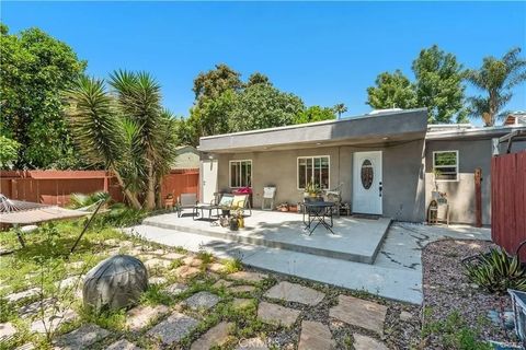 Tiny photo for 5919 Cantaloupe Avenue, Valley Glen, CA 91401 (MLS # SR25246282)
