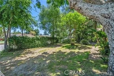 Tiny photo for 5919 Cantaloupe Avenue, Valley Glen, CA 91401 (MLS # SR25246282)