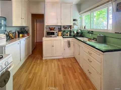Tiny photo for 5919 Cantaloupe Avenue, Valley Glen, CA 91401 (MLS # SR25246282)