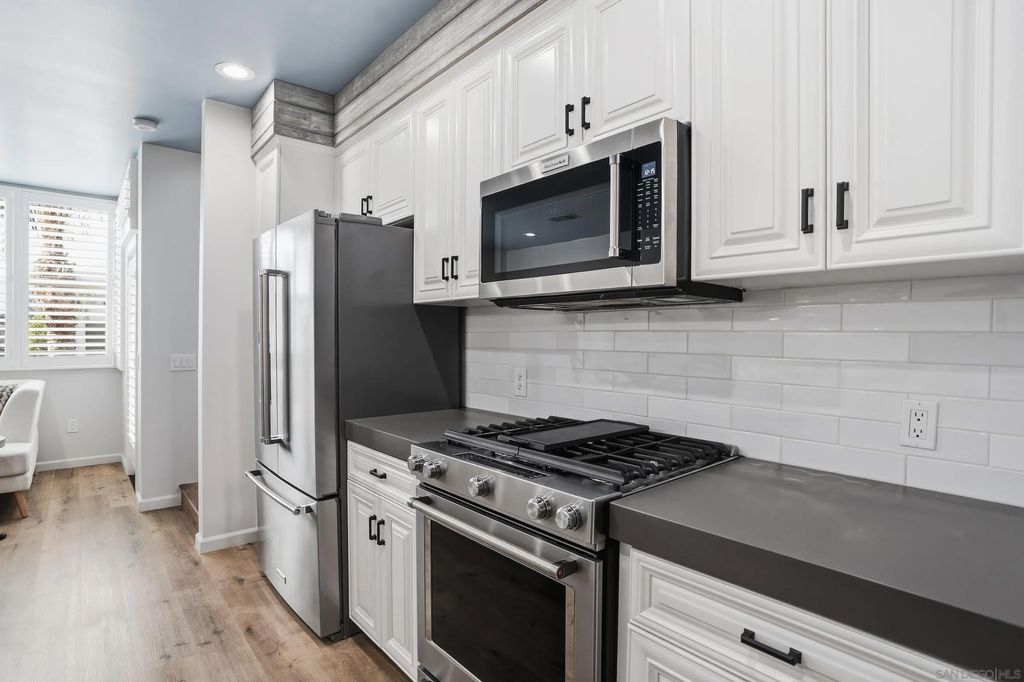 Photo of 687 S Coast Hwy 101 #216, Encinitas, CA 92024 (MLS # 250044209)