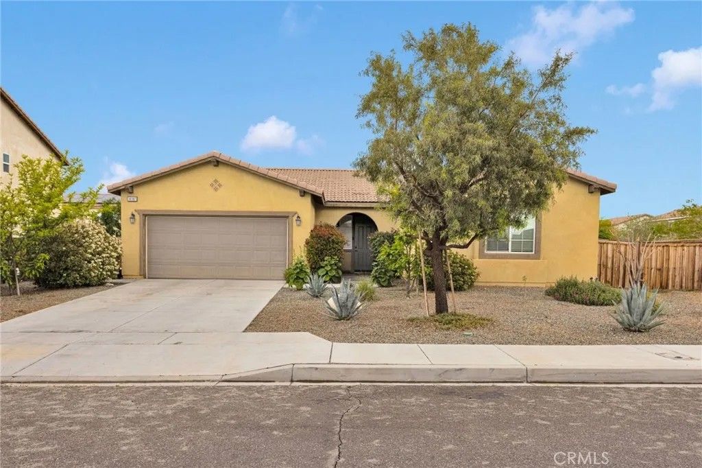 Photo of 14187 Sun Valley, Adelanto, CA 92301 (MLS # IV26082884)