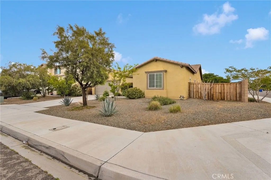 Photo of 14187 Sun Valley, Adelanto, CA 92301 (MLS # IV26082884)