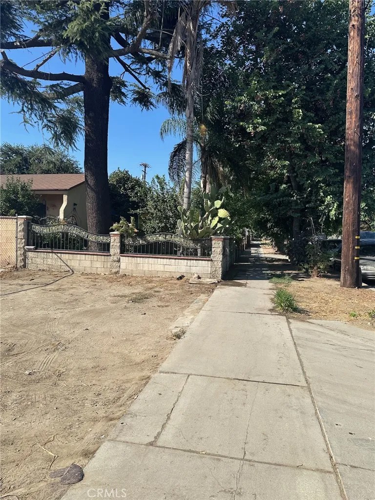 127 N Campus