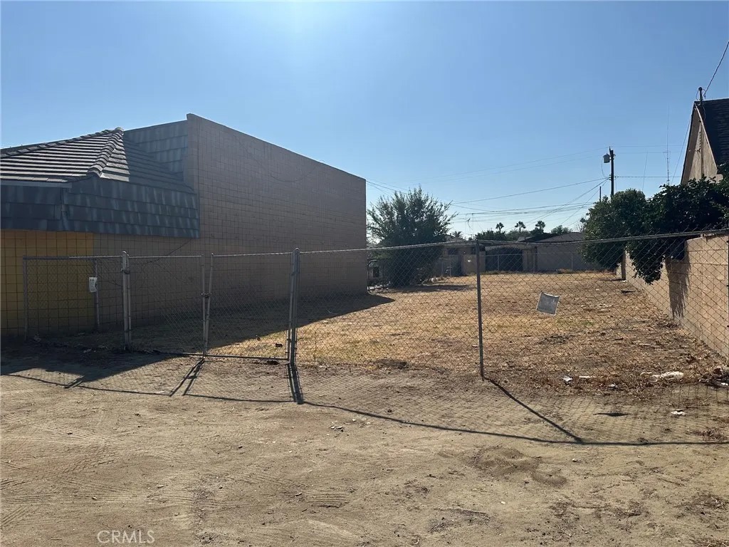 127 N Campus