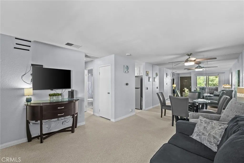 575 N Villa Court