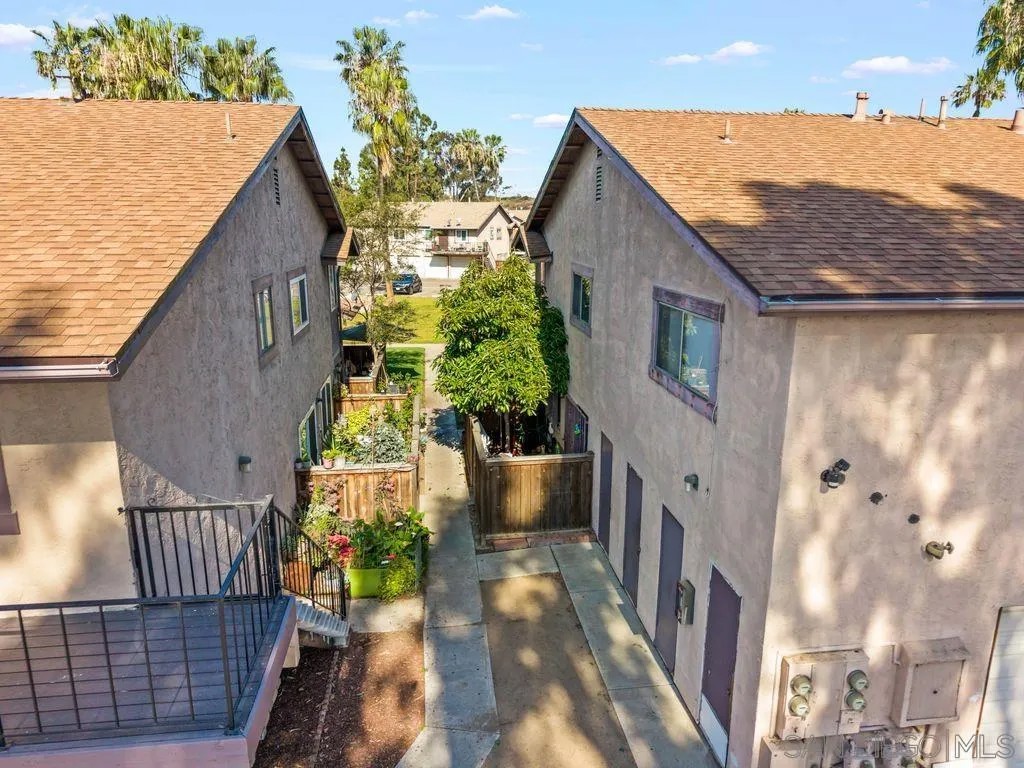 1302 W San Ysidro Unit C
