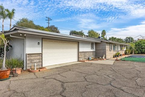 Photo of 3000 Blackwell Dr, Vista, CA 92084 (MLS # 2600201)