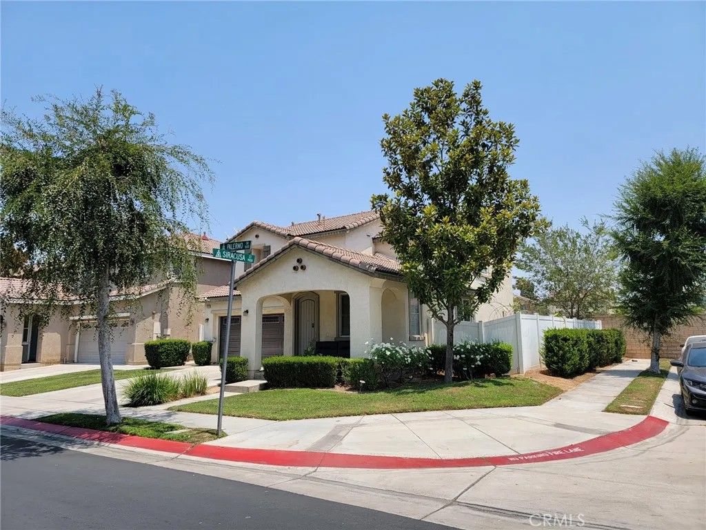 Photo of 1662 Palermo Dr, Riverside, CA 92507 (MLS # WS25271554)