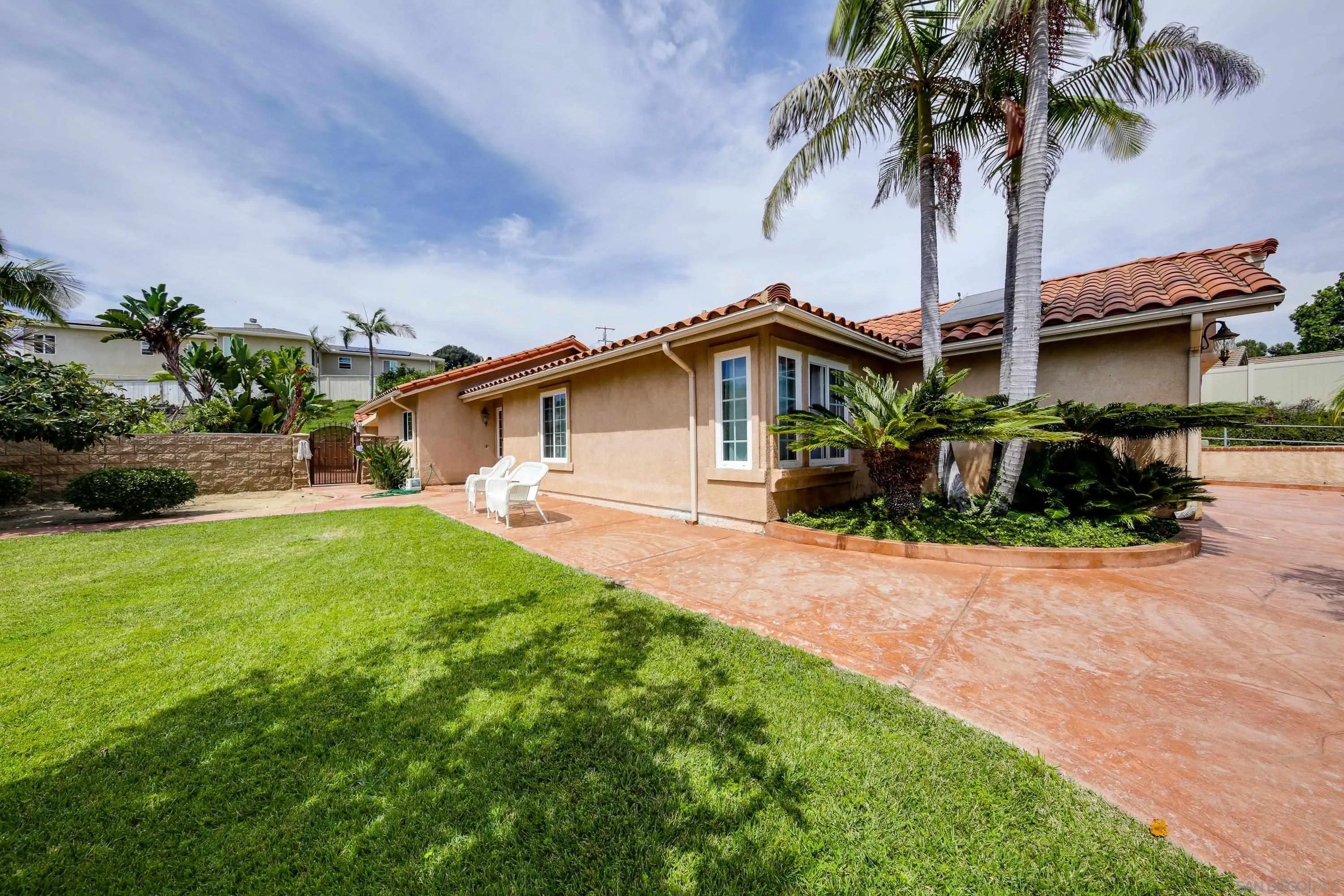 387 Bay Leaf Dr
