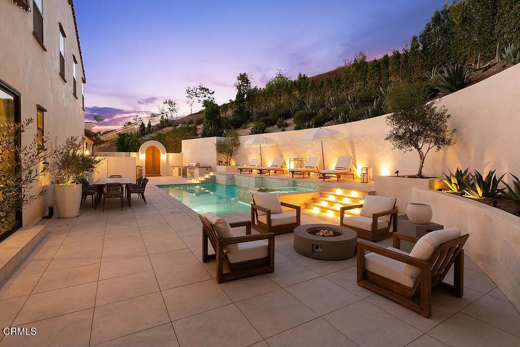 2417 E Hillcrest Drive